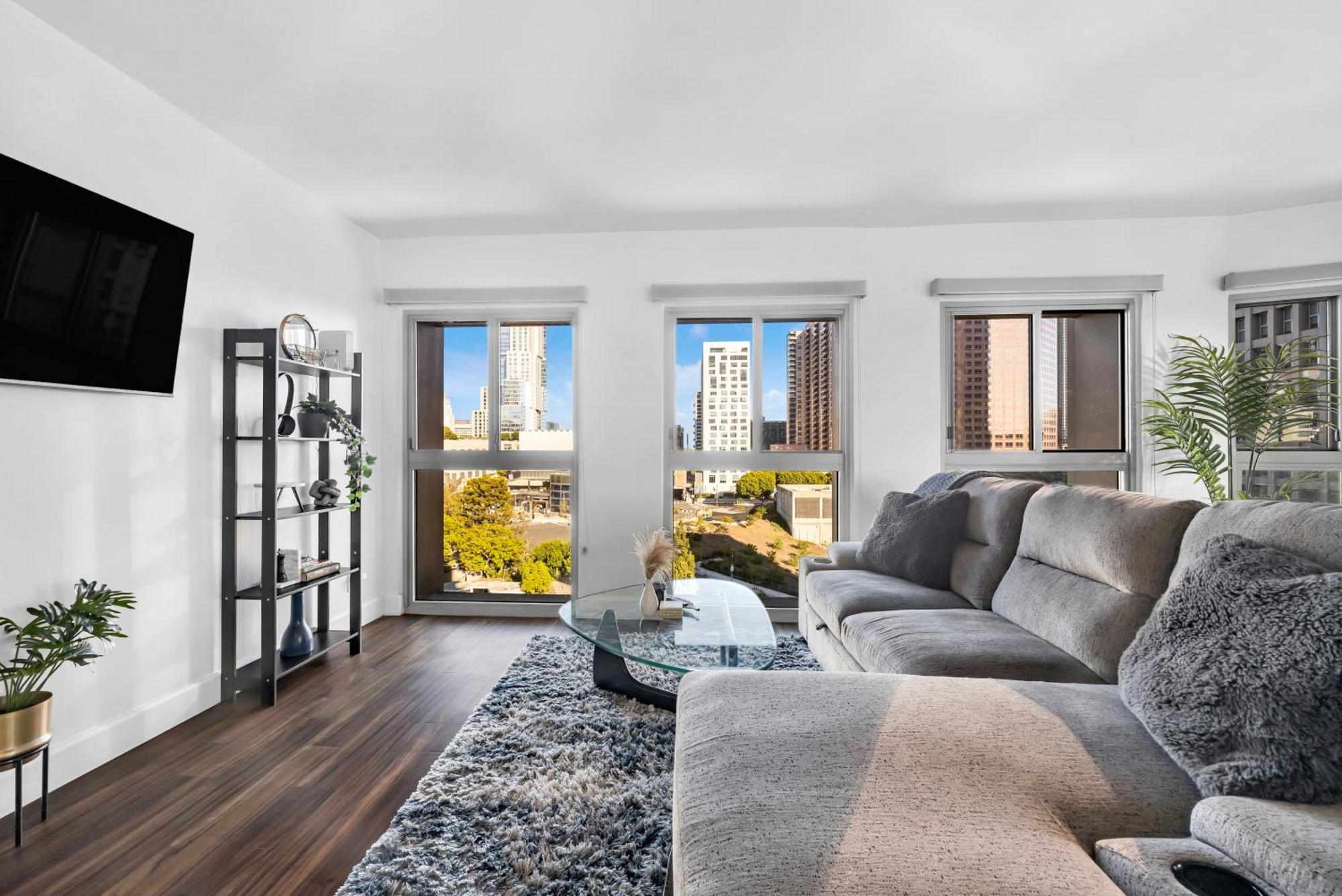 Modern Luxury 2 Bed With Panoramic City Views In Downtown La — Photos 3